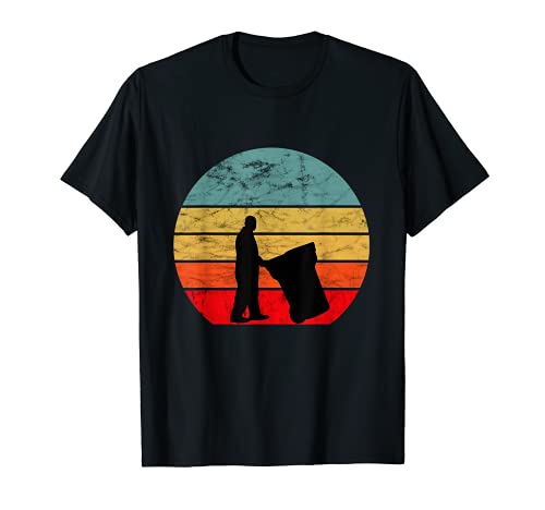 Basura hombre basura camión retro vintage atardecer Camiseta
