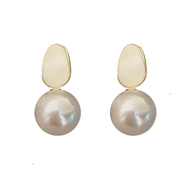 EL Regalo 1 Pair Glossy Pearl Stud Earrings for Girls & Women- Pearl Statement Earrings (White) (B0CSD71NY6) Amazon Price History, Amazon Price Tracker