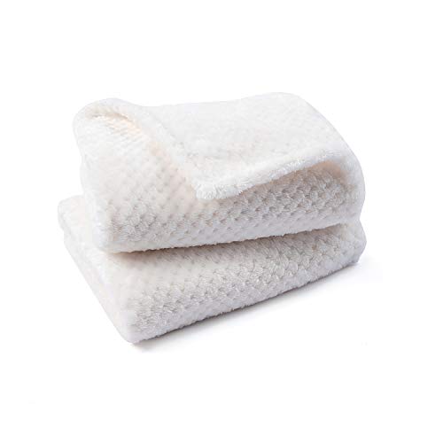 Image of Dog or Cat Blanket, Warm Polyester Microfiber Fleece Throw for Puppy, Kitten, Small, Medium, Large Dogs or Cats, Ivory, S /24 inch x 32 inch