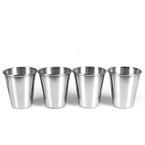 Materiale pensato per l’uso frequente: i bicchierini Ganzoo sono realizzati in acciaio inox e proposti come alternativa ai classici stamperle in vetro, utili quando si brinda in gruppo e i bicchieri possono urtarsi o cadere. La struttura in metallo riduce il rischio di rotture e schegge nelle situazioni in cui il vetro è meno pratico, come tavoli affollati, piani esterni o trasporto con altri accessori. Il set da 4 permette di servire porzioni uguali a più persone e di riporre tutto in modo ordinato dopo l’uso