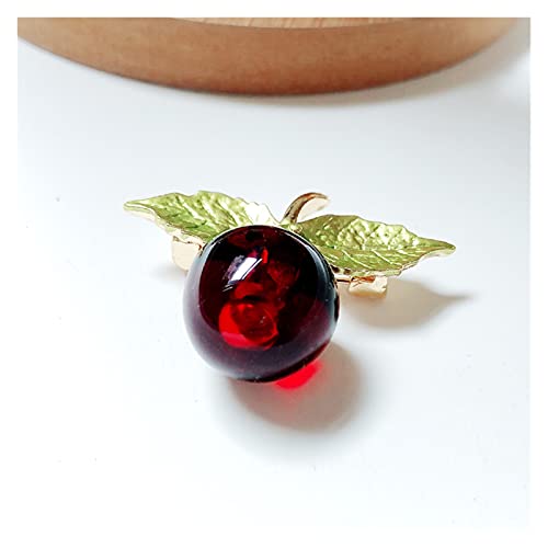 Broche fruit rouge émail transparent idéale pour sublimer une veste