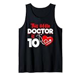 Photo Gallery questo piccolo dottore ha 10 anni - 10 ° compleanno medico canotta Photo Gallery questo piccolo dottore ha 10 anni - 10 ° compleanno medico canotta