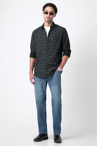 Image of Peter England Men's Slim Fit Full Sleeve Casual Shirt in Slub Cotton with All-Over Leafy Print