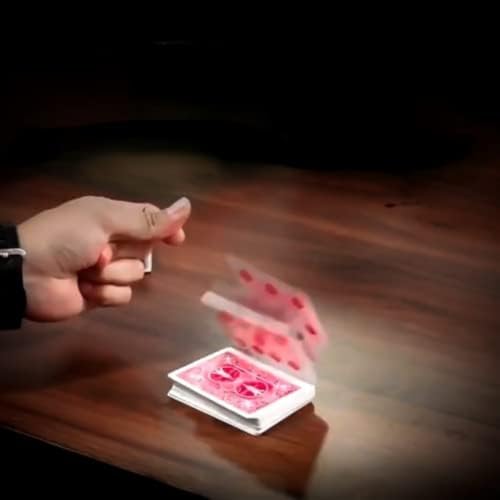 �y��i �}�W�b�N�z��i���� Blow Hunter �J�[�h�������邽�߂ɐ����J�[�h�}�W�b�N�g���b�N�C�����[�W�����͖��@�̗\�����N���[�Y�A�b�v [���s�A���i]