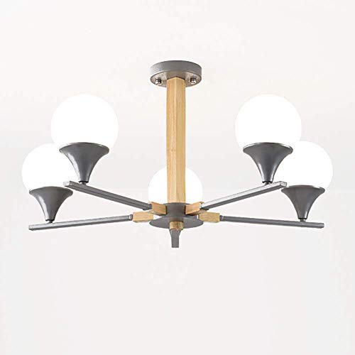 Plafonnier en bois gris rustique pour éclairer un salon chaleureux