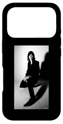 Primal Scream Singer Bobby Gillespie �|�[�g���[�g �A���f�B�E�E�B���V���[ �X�}�z�P�[�X iPhone 17 Pro �p