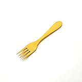 La madera de boj es una de las más resistentes y es ideal para fabricar utensilios de cocina. Su textura y firmeza no dejan que el aceite penetre dentro de la madera impidiendo que se manche y además puede ser lavada en lavavajillas.