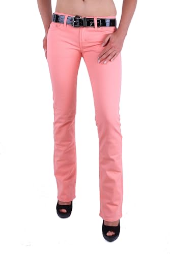 Caratteristiche: Lavaggio in lavatrice: 30°C Materiale: 98% cotone e 2% elastan Dettagli: Jeans super carini di Just Cavalli Si chiude con cerniera e bottone con logo in rilievo Nel vano portamonete sono cuciti il ​​logo e un rivetto in metallo Un altro logo cucito e un logo in metallo sulla tasca posteriore destra La toppa con logo sulla cintura posteriore destra Jeans cinque tasche