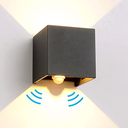 Oyajia LED Wandleuchten Innen/Außen,mit Bewegungsmelder,Auf und ab Einstellbares Licht Lichtkegel,Warmweiß IP65 Wasserdichte ,25qm beleuchten Fur Carport Balkon Wohnzimmer Flur Terrasse (w/ PIR) Cover