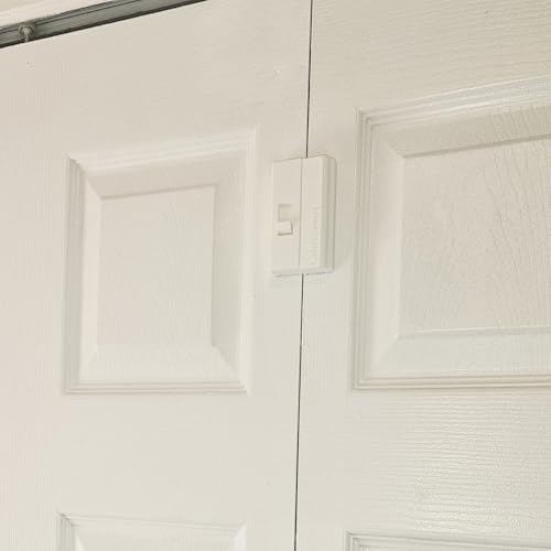 LatchSmart Bi-Fold Door Lock (1-Pack) for Single Bifold Door, Locks Automatically, Child & Pet Safety Lock Exclusively for Reach-in Closets and Pantries with Bifold Folding Door, One-Touch Operation