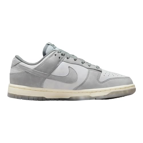 Image of Nike Men's Dunk Low Sneakers