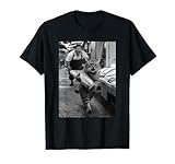 Vintage Cat Steals Fish Market Funny Black and White Meme T-Shirt