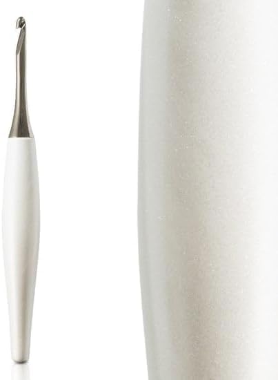 Furls Crochet Hook, Odyssey White, Nickel Plated Tip for Effortless Glide, Ergonomic Handle Crochet Hooks 7