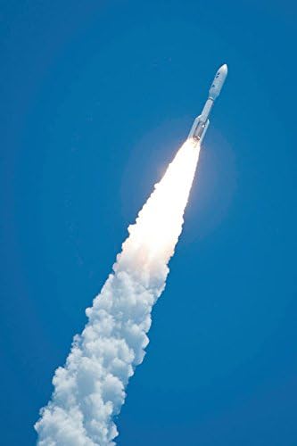An Atlast V rocket carrying the Juno spacecraft during a midday launch Poster Print by Stocktrek Images (22 x 34)