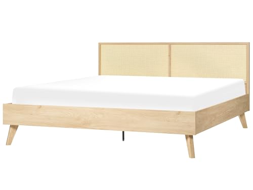 Beliani Bett Heller Holzfarbton Kopfteil Wiener Geflecht Lattenrost 180x200 cm Monpazier