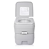 Depósito de agua fresca de 10 l completamente autárquico con capacidad para descargar al menos 50 veces. 2 cierres laterales para juntar ambos tanques, fácil de desmontar y fijar.