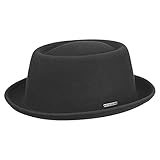 REGENABWEISEND // Der begehrte Porkpie entpuppt sich als perfektes Accessoire an stürmischen Tagen und hält den Kopf nicht nur trocken, sondern auch gemütlich warm