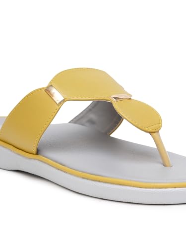 Image of Women's Elevate Comfort Flat Sandals Cushioned Adjustable & Stylish Slip-Resistant Design For Girls /Ladies