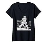 Revivez certains des moments les plus frappants visuellement de l'histoire musicale, cinématographique et sportive avec notre gamme de vêtements Iconic Photo Moments Toutes les images sont la propriété de la bibliothèque photographique Mirrorpix.