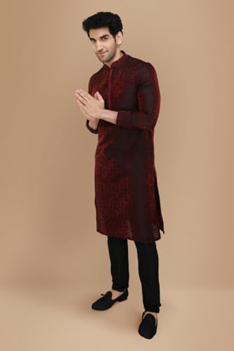 Image of Manyavar Men's Jacquard Hand Embroidered Kurta Churidar Set (2pcs)