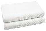 MATERIAL NATURAL. Elaboradas en algodón 100%, el material natural con mayor capacidad de absorción. Además, permite que el aire circule entre sus fibras, secándose rápidamente. Dispone de certificado Ecotex (11.HTR.89647 Hohenstein HTTI).