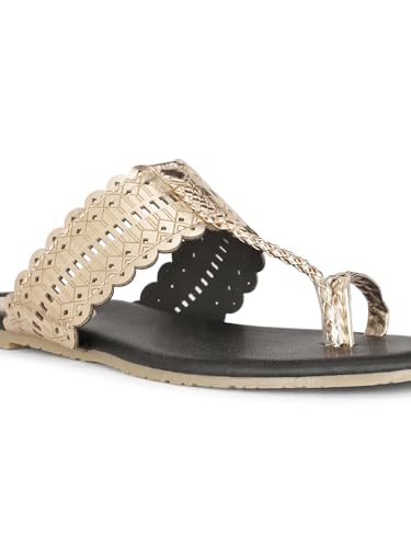 Image of Bata Women's METALLIC TR E Toe Ring Slippers (5715831 ROSE GOLD 3 UK)