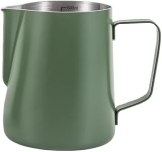 Milchaufschäumkrug Latte Tasse, JADAYA 600 ml Aufschäumer Kännchen Milchkanne aus Edelstahl Milch Pitcher Aufschäumen Krug mit Barista Messung Mark für Cappuccino und Latté (Olivengrün, 600 ml)