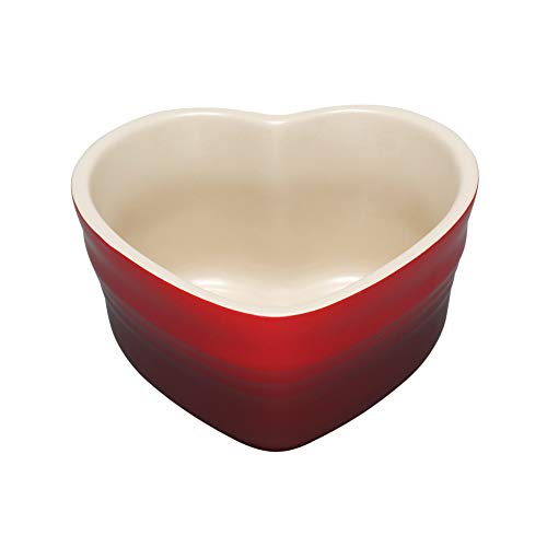 Le Creuset Herzförmchen aus Steinzeug, 300 ml, Kirschrot, 91002926060000
