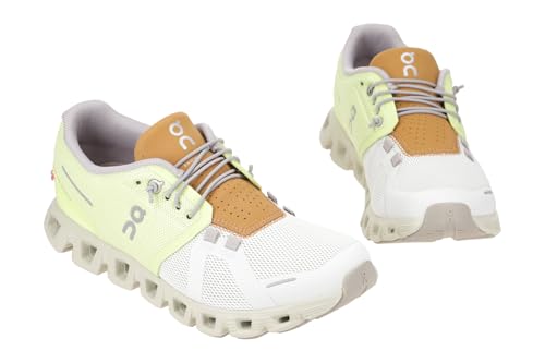 Image of On Women's Cloud 5 Sneakers