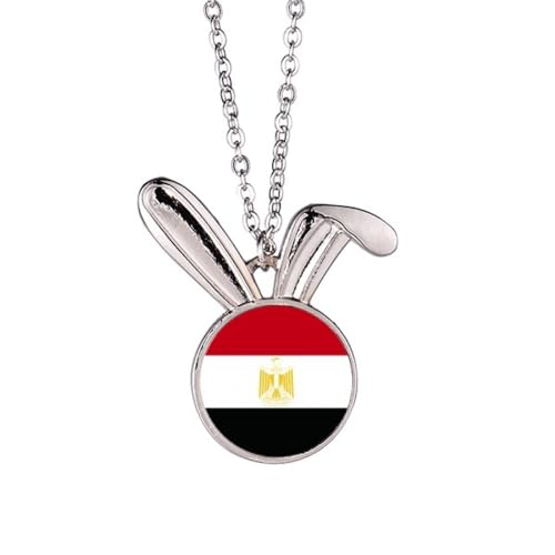 Collier drapeau Égypte lapin : finis les bijoux patriotiques ennuyeux