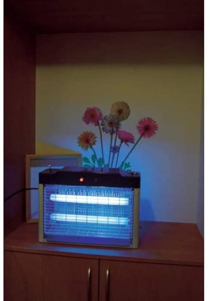 Amazon | DAISHIN センサー付き電撃殺虫器 20W ムシコロ DS-708