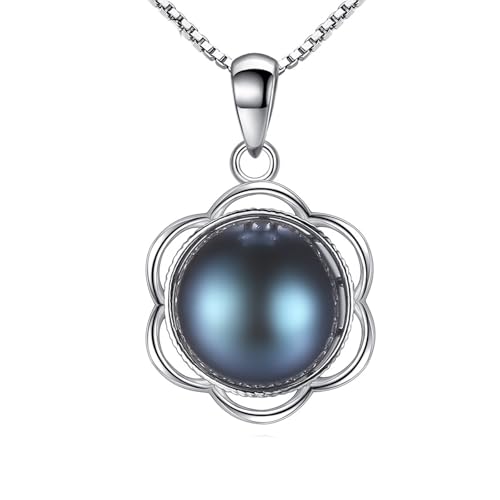Collier fleur et perles pour femme au design raffiné et élégant
