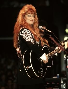 Wynonna Judd 8"x10" Color Concert Photo
