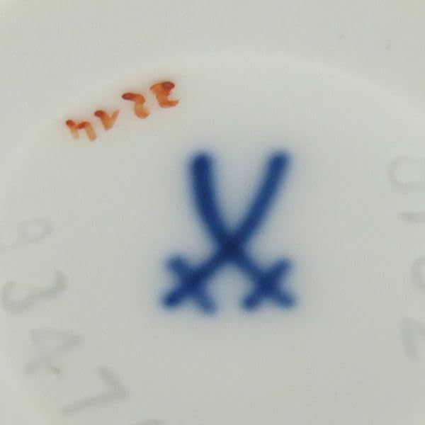 Amazon.co.jp: マイセン 置物□タツ 水色 フィギュリン 6.5cm 干支