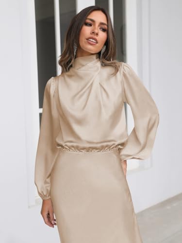 Robe longue plissée en satin fluide pour masquer les formes