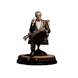 Escultura clásica de personaje de película con silla, mini estatua de resina, decoración del hogar, recuerdo coleccionable
