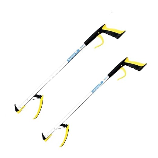 2 Pack The Helping Hand Company Classic PRO Reacher Grabber 2 x 32 inch / 81cm. Long Handled Grabber Stick for Elderly, Disabled, Reaching Aid for Anyone Struggling When Bending and Reaching