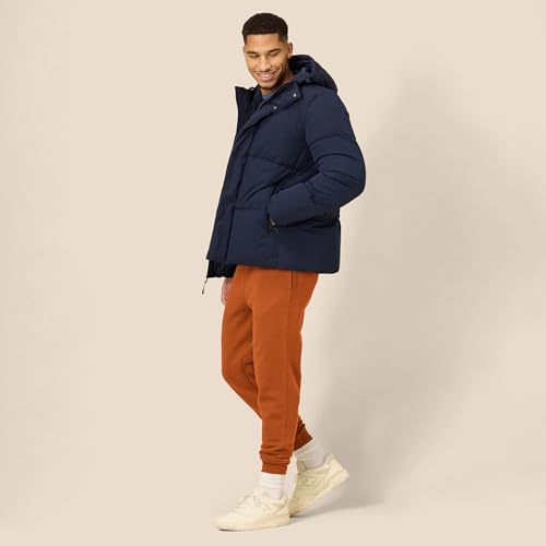 Image of Amazon Essentials Men's Relaxed Fit Fleece Joggers Sweatpants with Drawstring Waist, Tapered Leg, Ribbed Cuffs, Brushed Interior