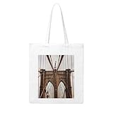 Durabilité et fiabilité : notre sac de courses réutilisable en toile avec photo du pont de Brooklyn est fabriqué en toile de haute qualité, assurant sa résistance et sa durabilité. En optant pour ces sacs fourre-tout robustes, vous pouvez remplacer les sacs en papier et en plastique à usage unique tout en contribuant à la protection de l'environnement.
