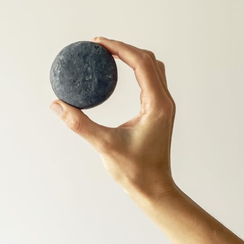 Champú sólido Matizador BIO sin sulfatos para cabello blanco, canoso o con mechas | Natural, 100% vegano y ecológico | Corrige el amarillento del cabello blanco o teñido | Con índigo, coco y argán - Imagen 3