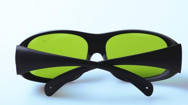 755nm、808nm、980nm、1064nm 740-1100nm O.D5 780-1070nm OD7 Laser protective goggles