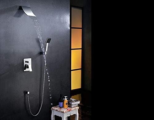 Robinet de baignoire chromé encastré pour stopper le calcaire incrusté