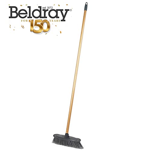 Beldray LA068717GRYEU7 150 Years stubenbesen mit stiel Kehrbürste für die meisten Hartböden, Kupferoptik 120cm Besen, zimmerbesen stiel wohnung mit weiche Borsten, Gummiabschluss schützt – Bild 3