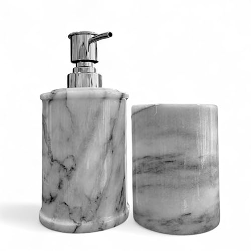 Accessoires de salle de bain en marbre blanc de Carrare chic