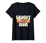 donna groovy mom 70s estetica nostalgia 1970 retro mamma maglietta con collo a v