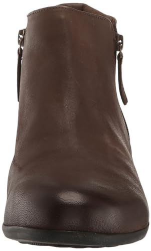 Trotters Women's Major Embossed Ankle Boot2