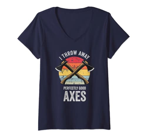 Mujer Funny Axe Throwing Retro Distressed Camiseta Cuello V
