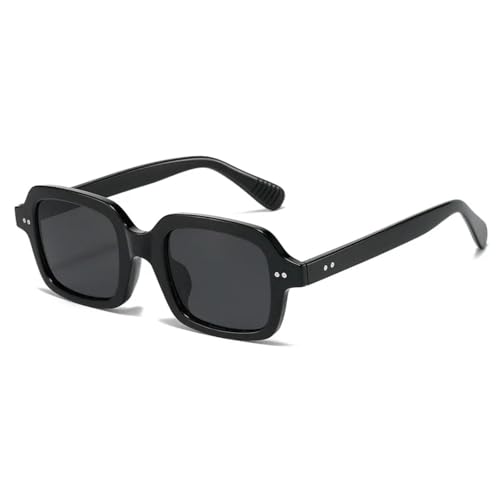 Lunettes de soleil vintage léopard pour vos voyages sous le soleil