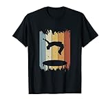 Du gehst liebend gerne Trampolin springen und drehst beim Fitness auf dem Trampolin so richtig auf? Dann ist dieses Retro Salto BackFlip Trampolin Freerunner Vintage Silhouette Motiv Jump Sport Workout Design ideal für das nächste Jumping Training.