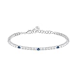 Un look luminoso e prezioso incontra la natura per gli ultimi gioielli della collezione Tesori. I gioielli brillano tutti di una luce propria, grazie al design ricercato, alla maestria artigianale e all'incastonatura delle pietre. Must-have per un look di tendenza che unisce classico e contemporaneo.